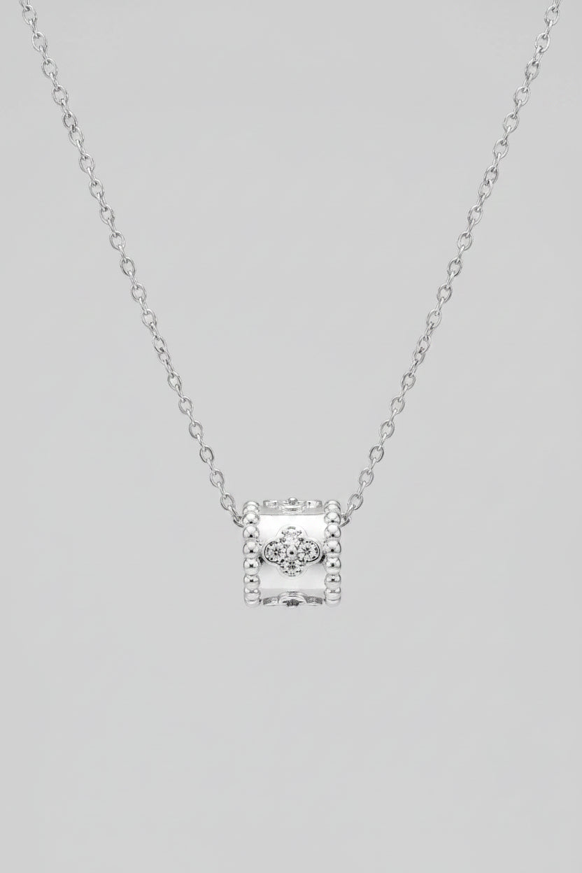QTEEFY Luxe Cylinder Pendant Necklace