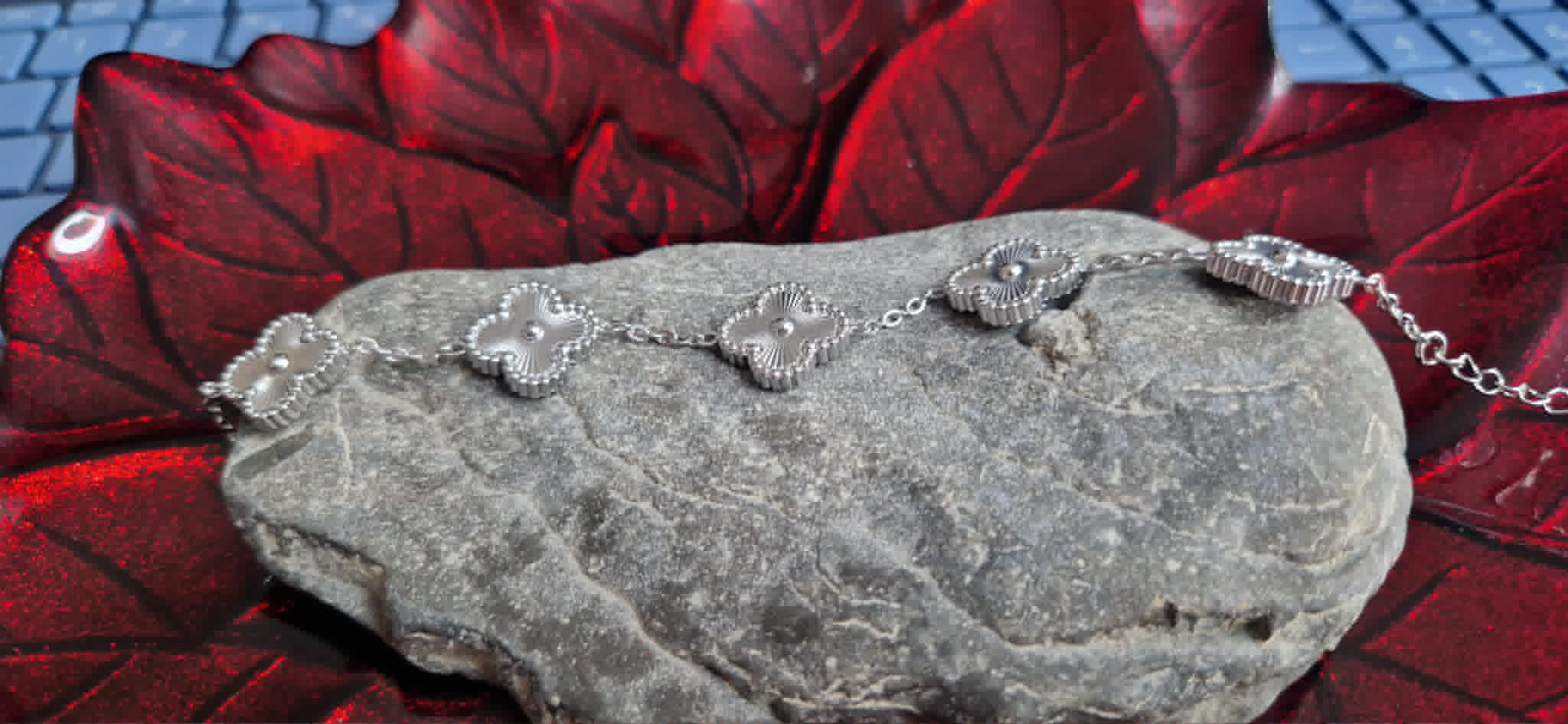 Stainless Steel Clover bracelet